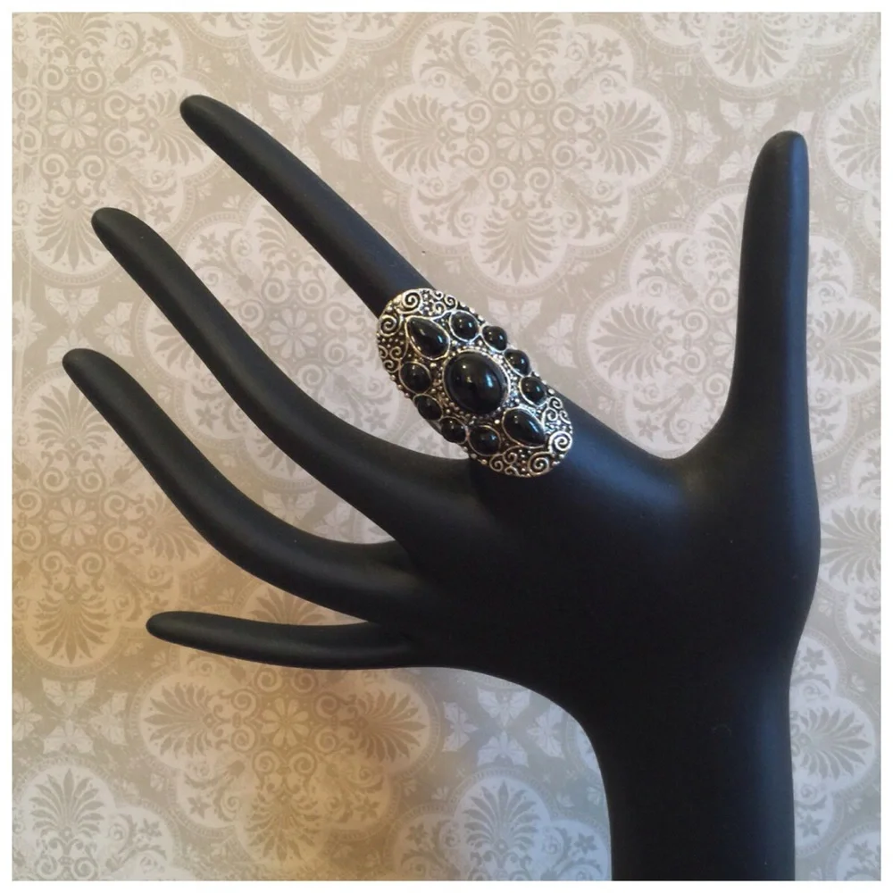 BOUTIQUE Retro Bohemian Carved Flower Faux Turquoise Ring Size 7